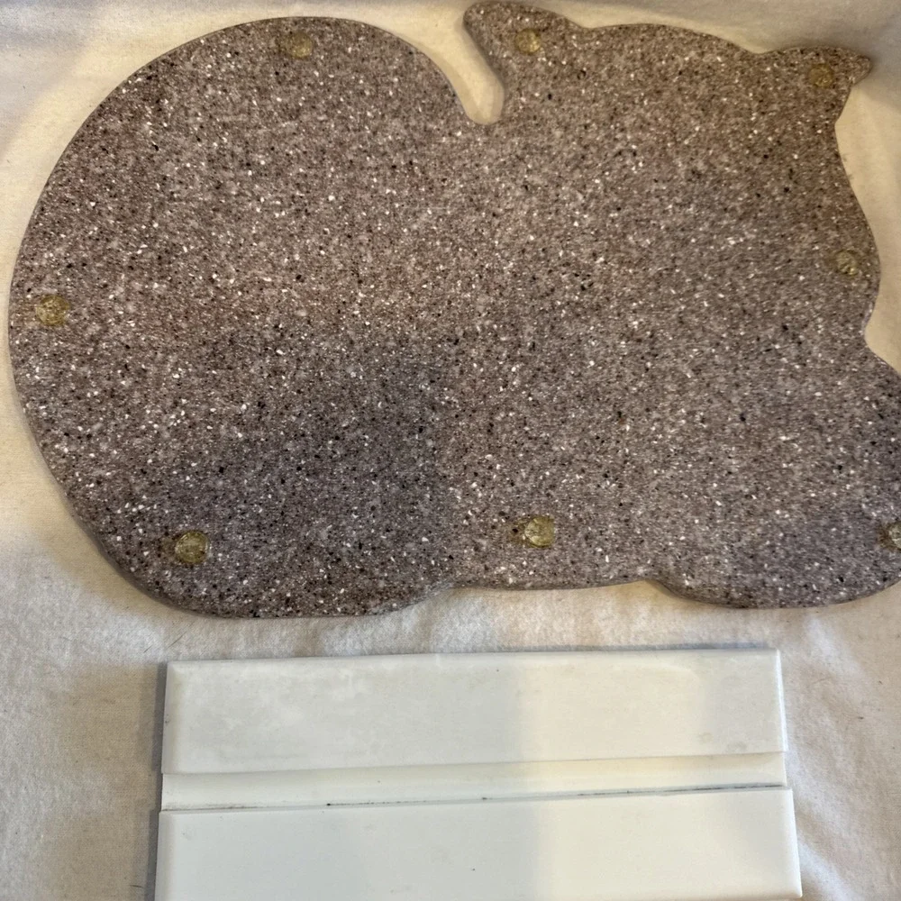 Cat Shaped Corian Cutting Board‎ • Charcuterie Trivet • Kitchen Decor 14 X 10